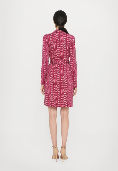 Diane von Furstenberg NEW JEANNE - Vapaa-ajan mekko - dark red/white