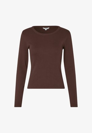 Długi rękaw, dopasowany top w ciemnoczekoladowym prążkowanym materiale, z okrągłym dekoltem i gładką fakturą. Brak widocznych oznaczeń marki lub wzorów.