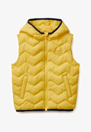 Geel doorgestikt mouwloos donzen vest met capuchon, ritssluiting aan de voorkant, zijzakken en zwarte bies langs de capuchon en zoom.