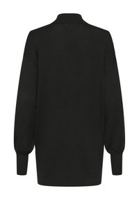 Pulover negru cu guler înalt, croială lejeră și mâneci lungi bufante. Detalii cu tiv și manșete striate. Material moale, texturat.