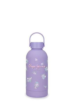 Botella de agua de metal morado con pequeños patrones florales en tonos pastel y el logo "Pepe Jeans London" en rosa en el frente, con un asa en forma de lazo en la tapa.