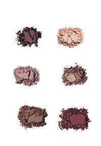 Sei polveri per ombretto in tonalità di viola scuro, beige chiaro, malva, marrone e bordeaux, disposte in due file e presentate su uno sfondo bianco.