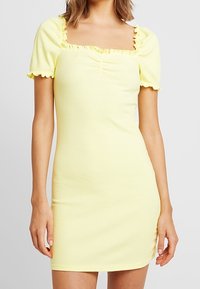 Miss Selfridge Sukienka etui