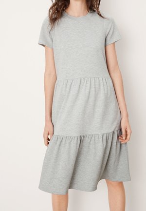 Sukienka z dżerseju