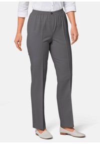 Pantaloni grigi con vita elastica, dal texture morbido e design a gamba dritta, con un singolo bottone decorativo in vita.
