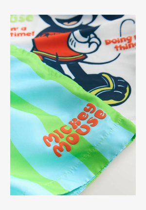 Krótkie spodenki kąpielowe z niebiesko-zielonym paskowanym wzorem oraz grafiką Myszki Miki w czerwono-niebieskich kolorach. Na obszyciu znajduje się odważny pomarańczowy napis "Mickey Mouse".