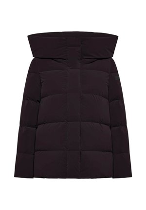 Giacca a vento nera con grande cappuccio, dotata di sezioni trapuntate distribuite uniformemente e chiusura frontale. Realizzata in un materiale liscio e resistente all'acqua.