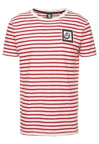 Červeno-bíle pruhované tričko s krátkými rukávy z měkké bavlny, s náprsní kapsou s grafickým motivem. Klasický kulatý výstřih.