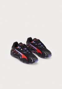 Unselected, black/red