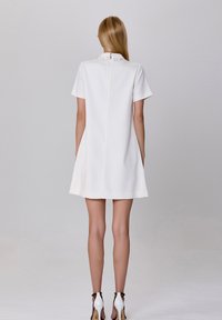 Smart and Joy Robe chemise - blanc