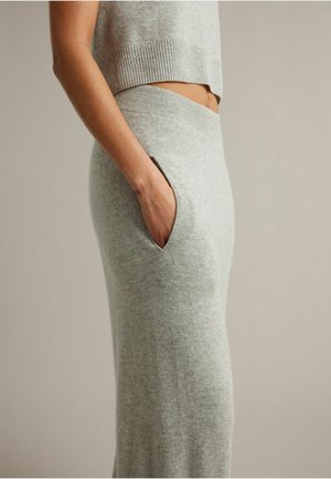 kay/day, Pantalon classique - light grey