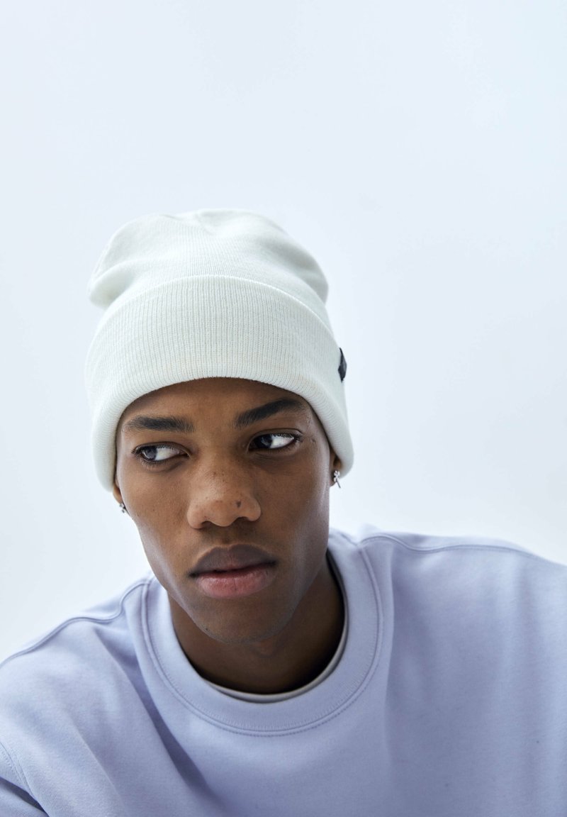 PULL&BEAR BASIC Mössa white/vit Zalando.se