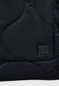 PULL&BEAR Kamizelka