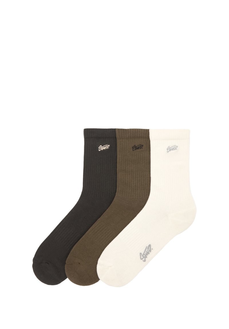 Tre paia di calze in nero, verde oliva e bianco. Ciascuna presenta una texture a costine e dispone di un piccolo logo ricamato vicino al risvolto.
