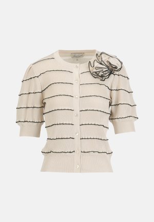 Béžový krátky kardigán s čiernymi horizontálnymi pruhmi, zapínaný na gombíky vpredu, s rebrovanou textúrou a dekoratívnym volánikom na ľavom ramene.