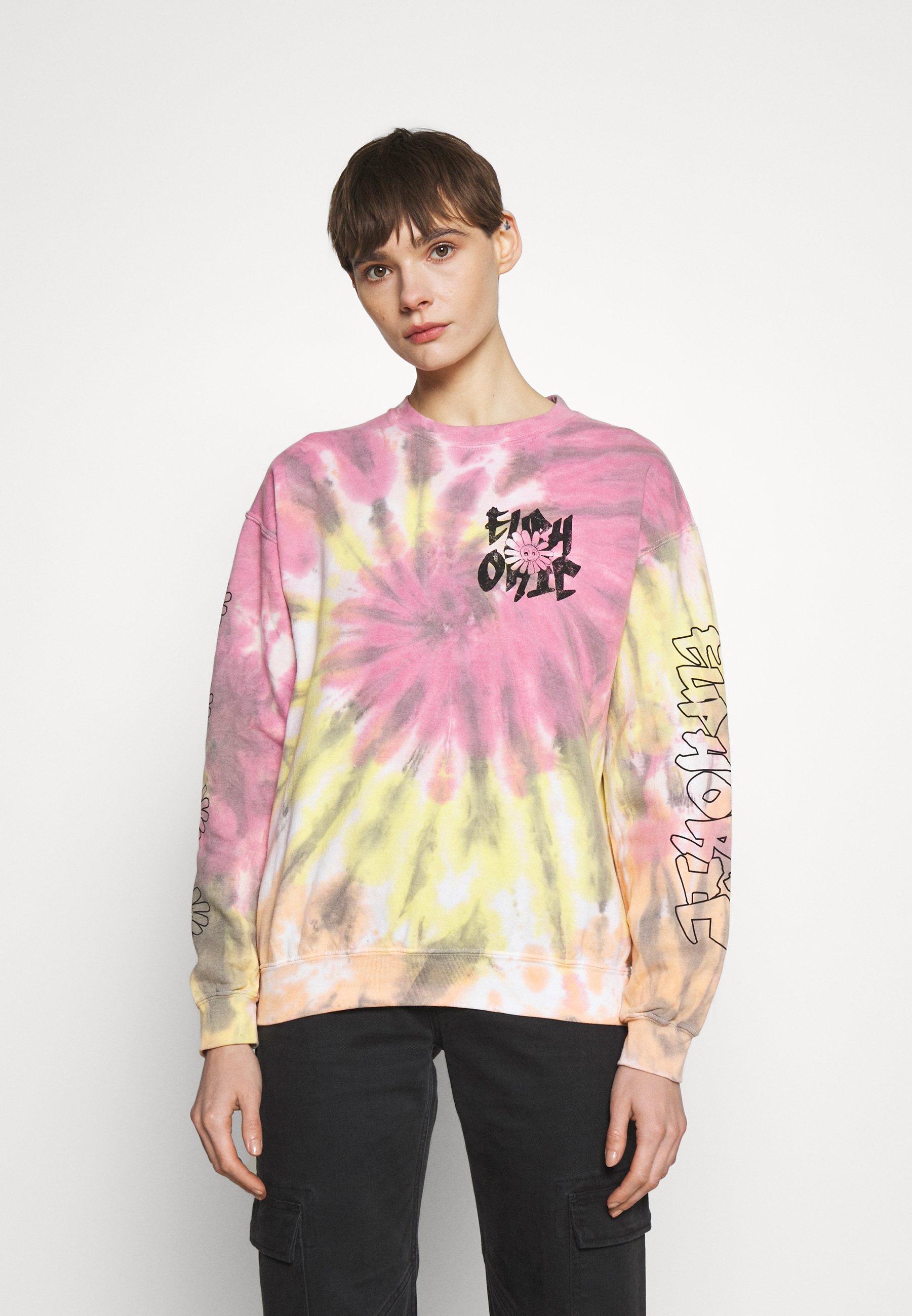 urban outfitters crewneck