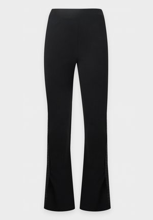 EA7 Emporio Armani, TRAIN LOGO SWERIES PANTS OH TAPE - Панталони - black