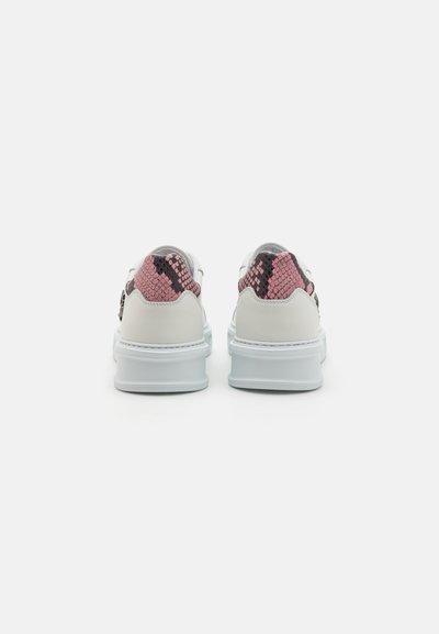 Roberto Cavalli Trainers - white/ pink