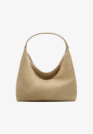 Bézs színű velúr hobo táska egyetlen ívelt vállpánttal és laza, lekerekített testtel, fehér háttéren.