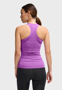 Hummel HMLTIF SEAMLESS  - Top - dewberry