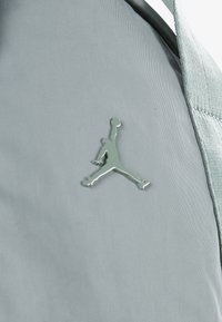 Jordan ALPHA BACKPACK - Dnevni ruksak - jade smoke
