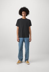 Rip Curl FADE OUT TEE UNISEX - Osnovna majica kratkih rukava - black