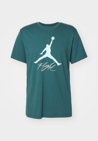 JUMPMAN FLIGHT TEE - Trükipildiga T-särk - oxidized green