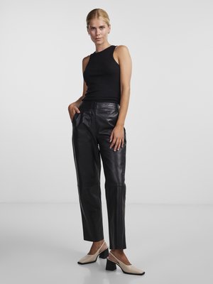 YASLINE PANT NOOS - Kožené nohavice - black