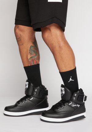 33 HI - High-top trainers - black/white