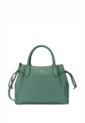 Sac à main en cuir vert texturé avec double poignée, bandoulière et logo de marque doré centré sur le devant.