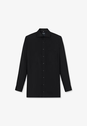 Zwarte langemouwen shirt van gladde stof, met een klassieke kraag, knopen aan de voorkant en een enkele borstzak.