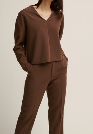 Blouse - brown