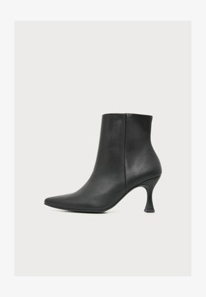 Paul Green, Stiefelette - foulard black