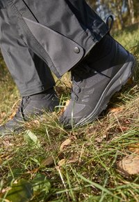OUTSNAP CSWP - Hiking shoes - black/ebony