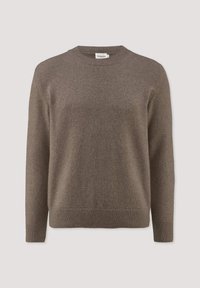 Brauner Strickpullover mit Rundhalsausschnitt, langen Ärmeln, gerippten Bündchen und Saum, der eine weiche Textur und ein schlichtes, klassisches Design aufweist.