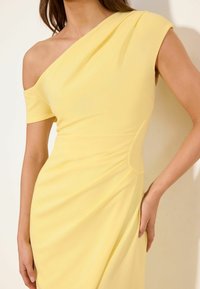 No seleccionado, lemon yellow