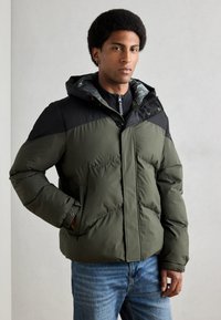 Schott ETHEN khaki