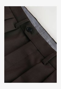 Selected, brown