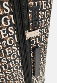 Guess LOGO ALL-OVER - Trolley - marron multi