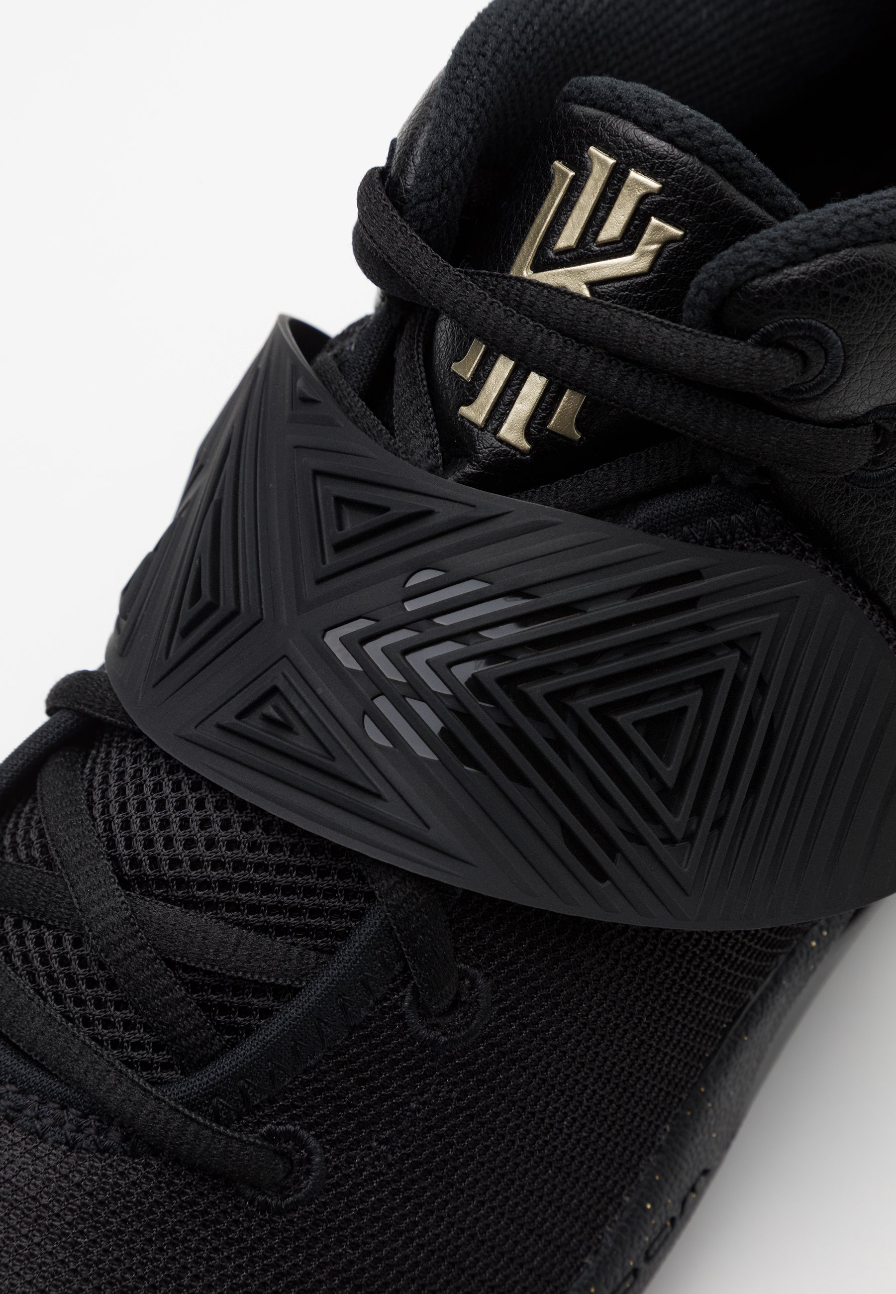 Nike Performance KYRIE FLYTRAP III Basketballsko black Nike Performance KYRIE FLYTRAP III Basketballsko black