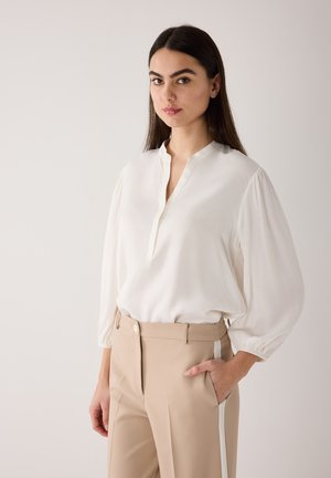 FLIESSENDE MIT 3/4 ARM - Blouse - off white