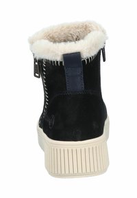 Schwarze Wildleder-Ankle-Boots mit krämigem Kunstfellkragen, kontrastierenden Nähten, gestapelter weißer Sohle und seitlichen Reißverschlüssen. Strukturierte Gummisohle.