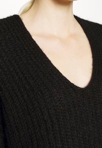 DRYKORN Maglione - black