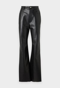 Must rõngad nahkpüksid elegantse viimistlusega, ees taskud ja kontrastne õmblemine. Omab nööpklappi ja struktureeritud vöökohta.