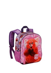 Sac à dos violet et rose avec un design en peluche de panda roux à l'avant, accents de dessin animé, poches latérales en maille et bretelles ajustables.