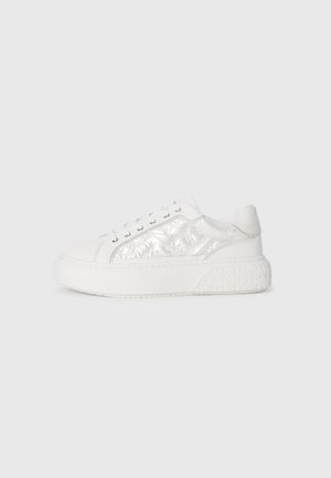 Pinko, Baskets basses - off-white