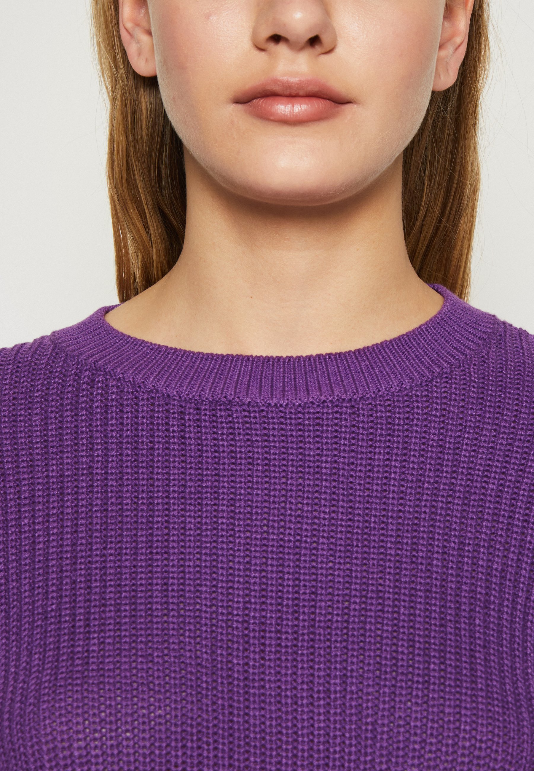 Noisy May Nmmaysa L/S: Maglione Donna Corto A Collo Alto In Misto Cotone, Perfetto Con Jeans E Sneaker!