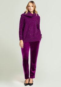 Luisa Viola FULL PAILLETTES CON COLLO STACCABILE - Strickpullover - viola