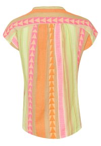 Camicia a maniche corte multicolore con strisce verticali arancioni, rosa, verdi e beige, caratterizzata da motivi geometrico e scollatura rotonda.