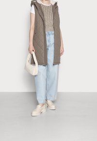 Vero Moda Vesta - brown